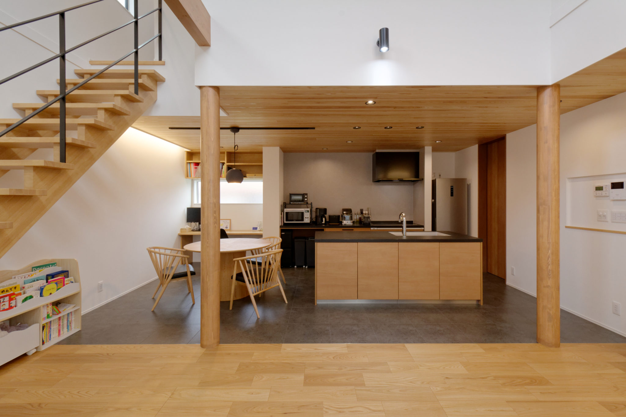 和モダンを求めた　家族時間を育む家