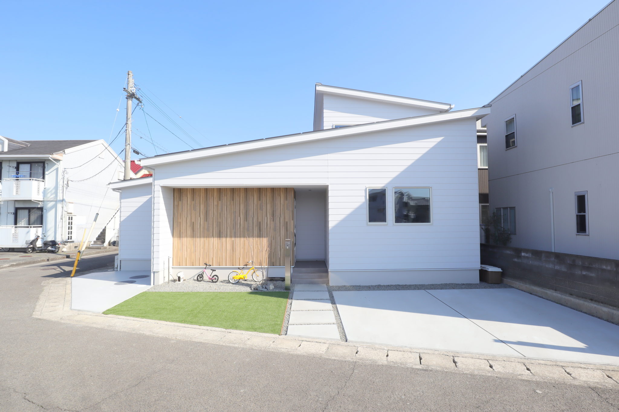 平屋のように暮らす、ロの字型ハウス