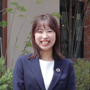 兼子　舞
