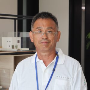 由良　和重
